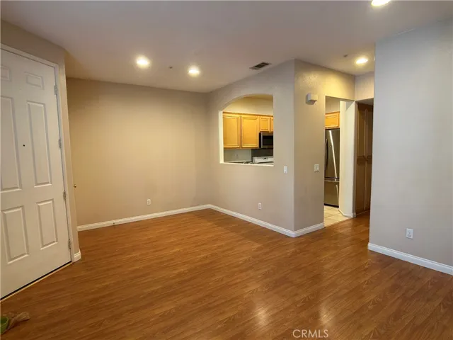23 Cameron 67, Irvine, California 92602