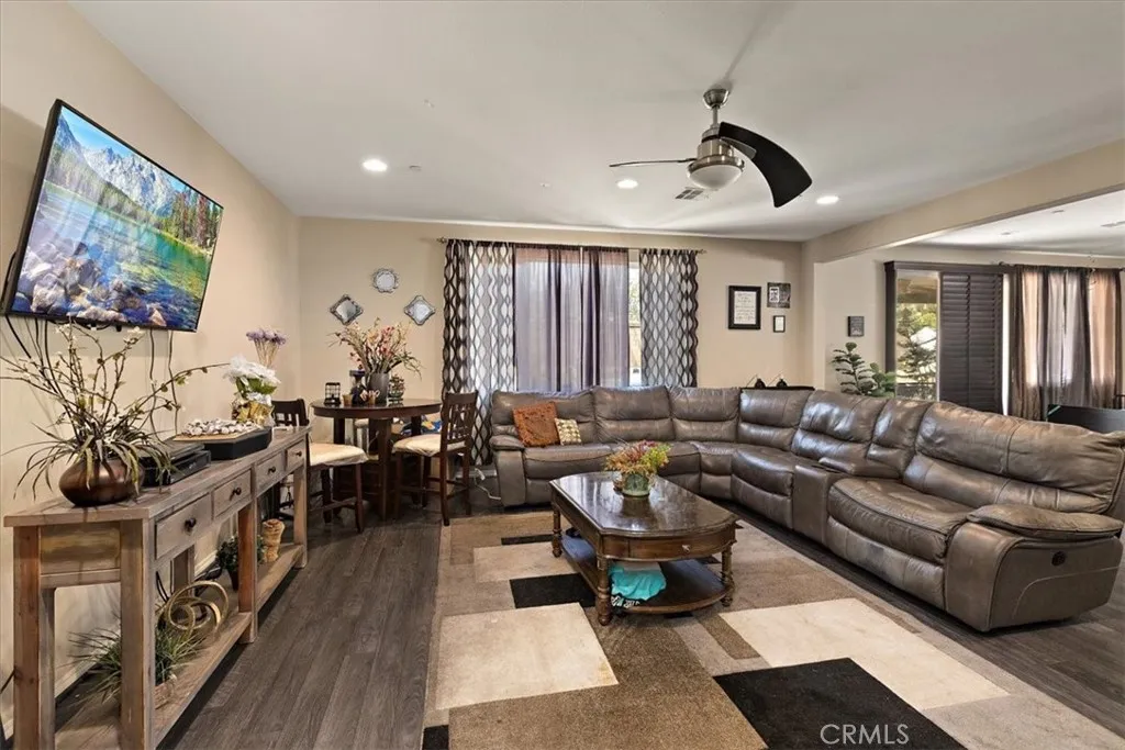 29210 Nectarine Street, Menifee, California 92584 home-pic-6