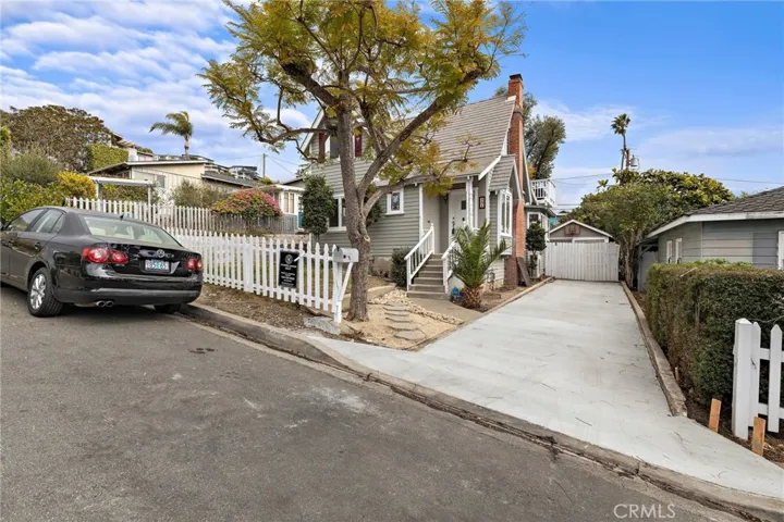 251 Viejo Street, Laguna Beach, California 92651