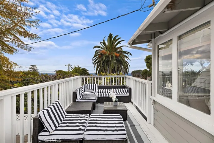 251 Viejo Street, Laguna Beach, California 92651