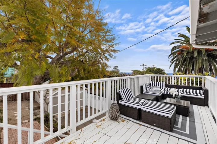 251 Viejo Street, Laguna Beach, California 92651