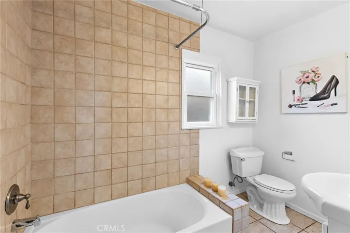 251 Viejo Street, Laguna Beach, California 92651