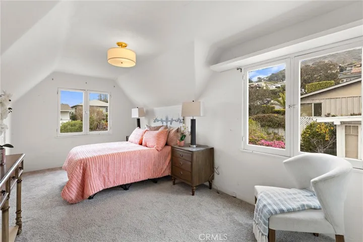 251 Viejo Street, Laguna Beach, California 92651