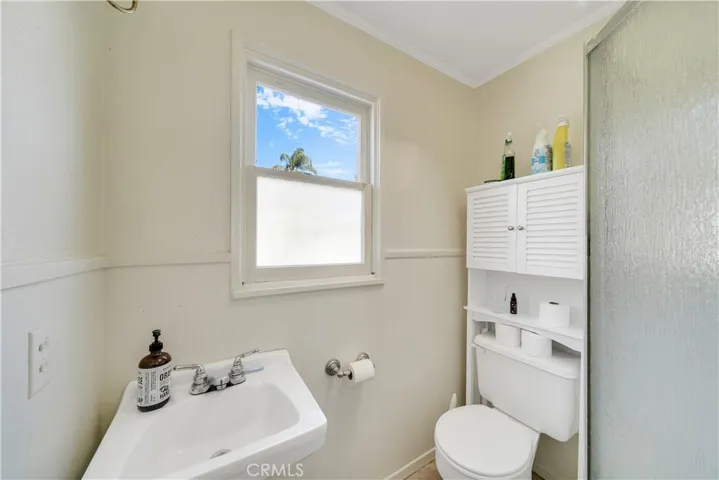 251 Viejo Street, Laguna Beach, California 92651