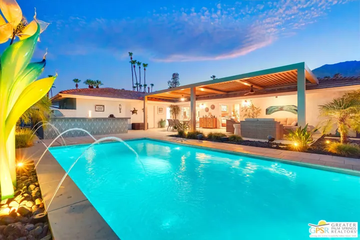 1590 S Calle Marcus, Palm Springs, California 92264