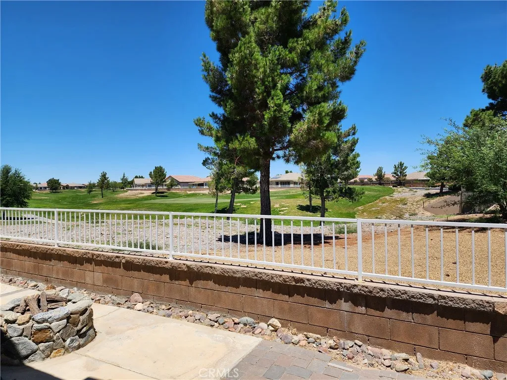 10767 Katepwa Street, Apple Valley, California 92308 home-pic-9