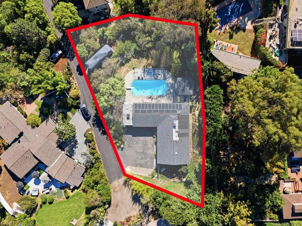 455 Glenncrest Dr, Solana Beach, California 92075 home-pic-0