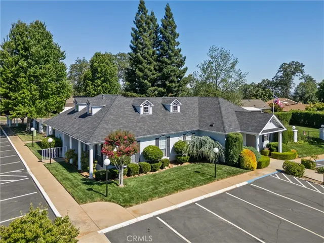HOA Pool and Clubhouse