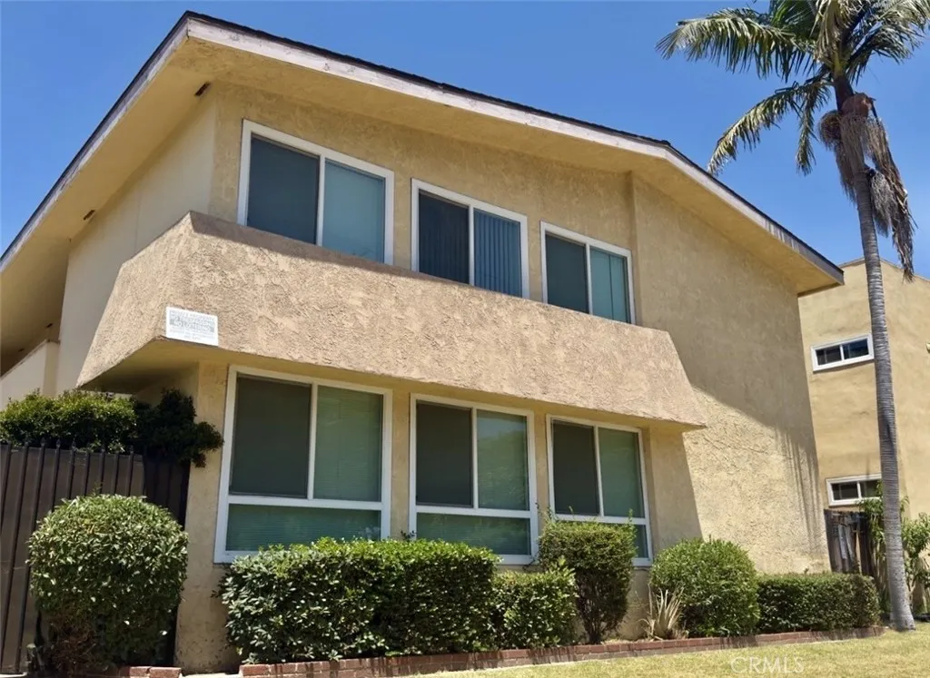 10949 Pioneer Boulevard 3, Santa Fe Springs, California 90670, 8 Bedrooms Bedrooms, ,6 BathroomsBathrooms,Residential Lease,For Rent,Pioneer,PW25175579