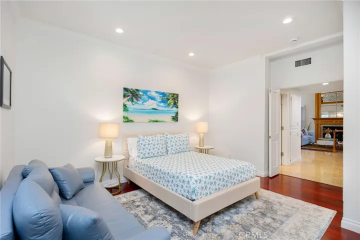 Main Level Ensuite Bedroom
