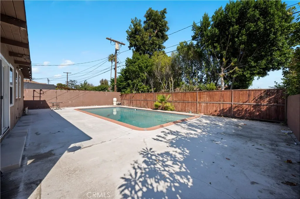 7736 Bellaire Avenue, North Hollywood, California 91605 home-pic-21