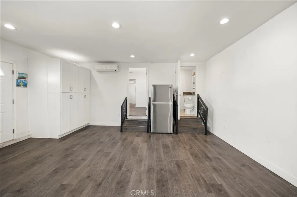7736 Bellaire Avenue, North Hollywood, California 91605 home-pic-25