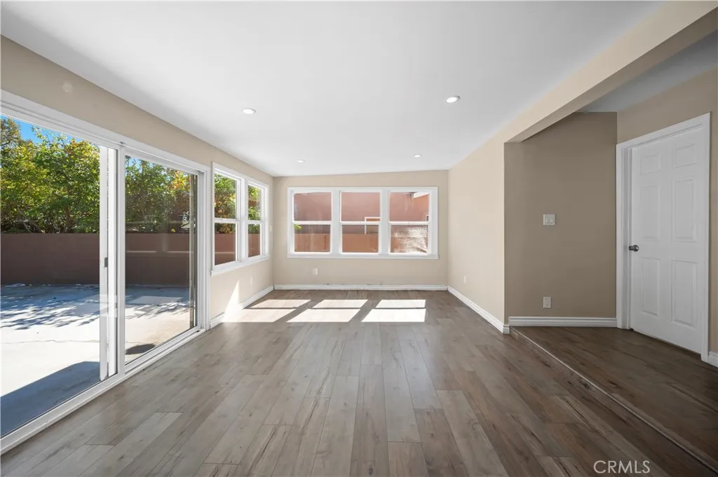 7736 Bellaire Avenue, North Hollywood, California 91605 home-pic-10