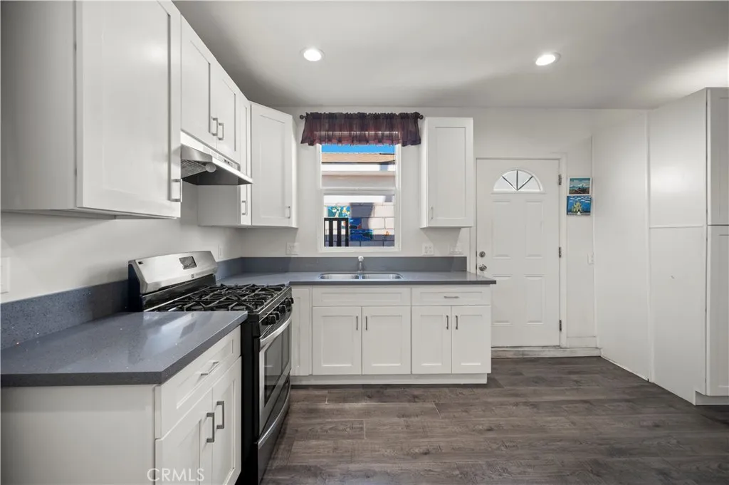 7736 Bellaire Avenue, North Hollywood, California 91605 home-pic-26