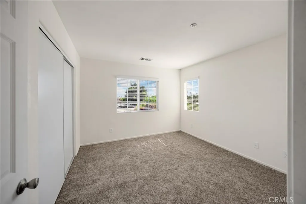 16539 Pismo Way, Fontana, California 92336 home-pic-31