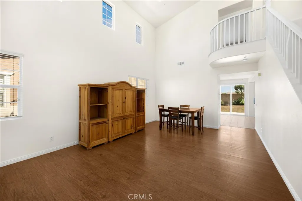 16539 Pismo Way, Fontana, California 92336 home-pic-3