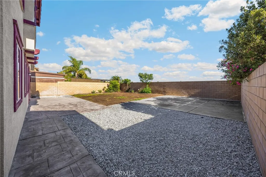 16539 Pismo Way, Fontana, California 92336 home-pic-46