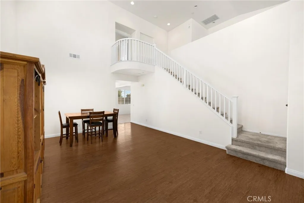 16539 Pismo Way, Fontana, California 92336 home-pic-22
