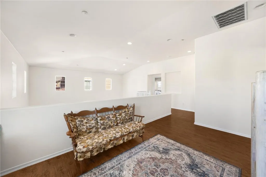 16539 Pismo Way, Fontana, California 92336 home-pic-18
