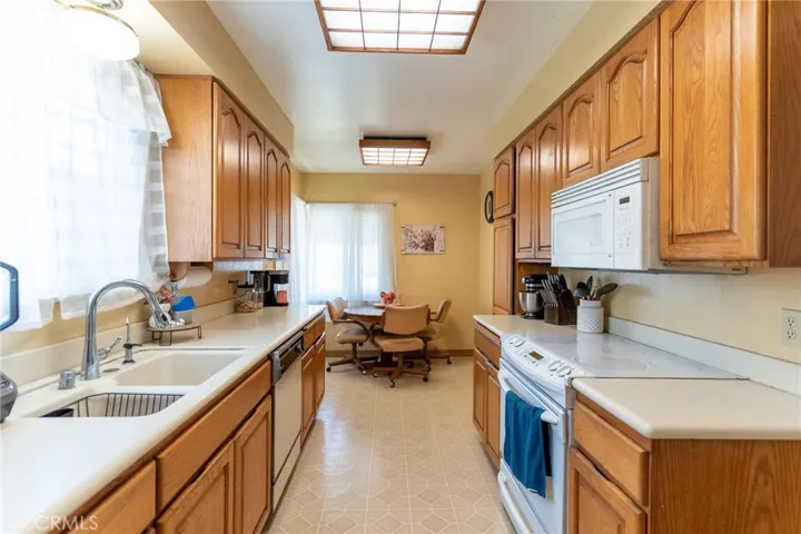 6844 Palomar Way, Riverside, California 92504