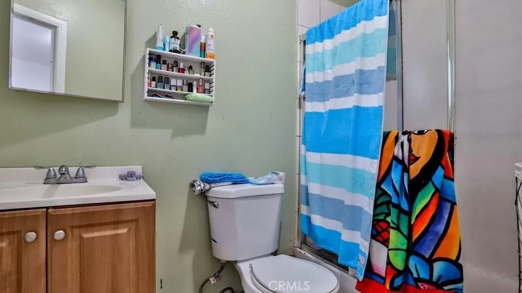 6414 S Hoover Street, Los Angeles, California 90044 home-pic-4