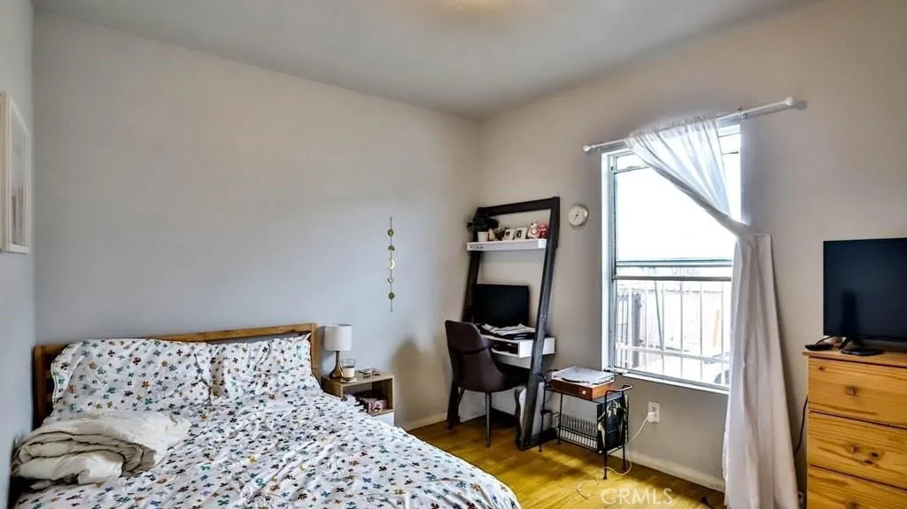 6414 S Hoover Street, Los Angeles, California 90044 home-pic-12