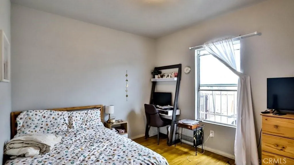 6414 S Hoover Street, Los Angeles, California 90044 home-pic-11