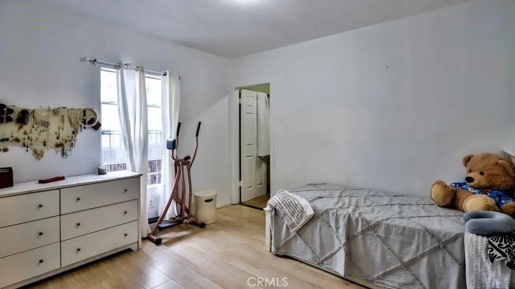 6414 S Hoover Street, Los Angeles, California 90044 home-pic-10