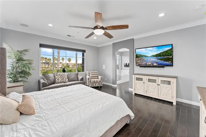 6031 Medinah Street, Fontana, California 92336