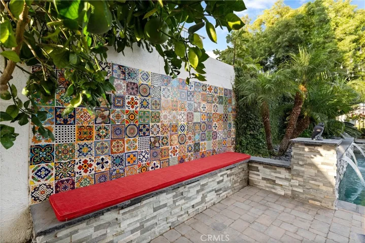 6031 Medinah Street, Fontana, California 92336