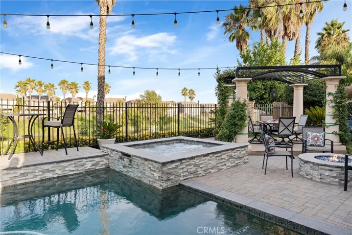 6031 Medinah Street, Fontana, California 92336