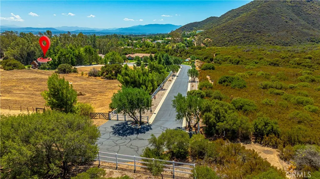 42970 Grace Lane, Murrieta, California 92562 home-pic-1