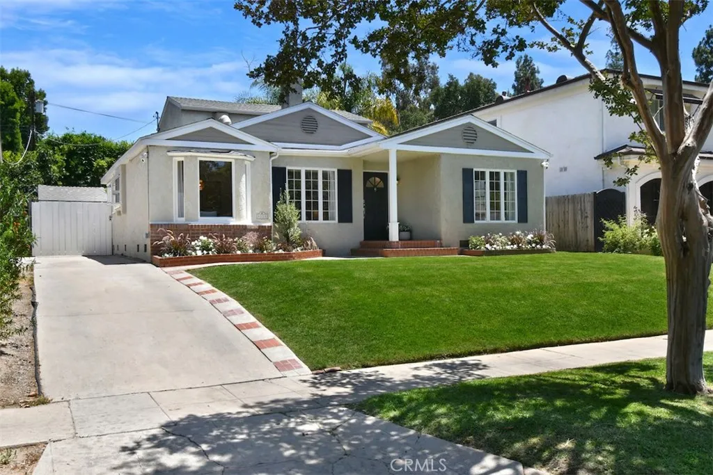 4058 Shadyglade Avenue, Studio City, California 91604, 4 Bedrooms Bedrooms, ,3 BathroomsBathrooms,Residential,For Sale,Shadyglade,SR25172883