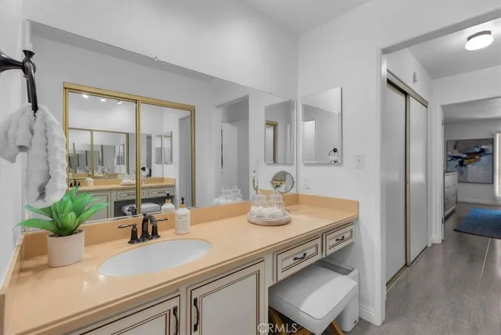 5718 Ravenspur Drive 202, Rancho Palos Verdes, California 90275