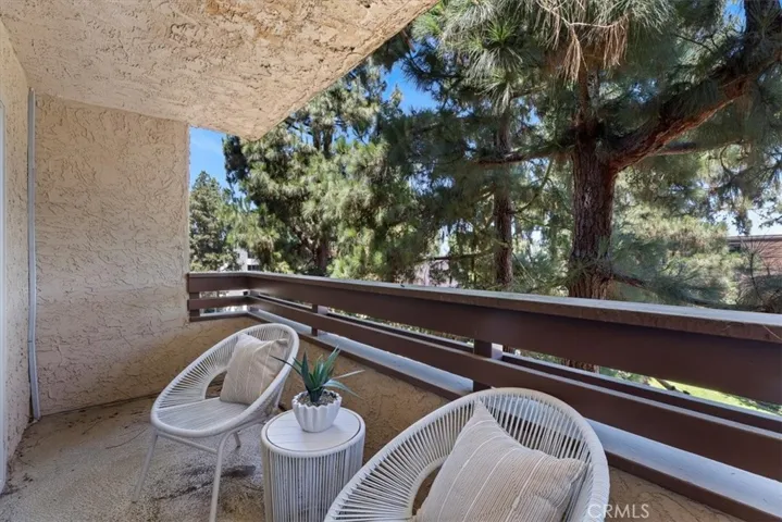 5718 Ravenspur Drive 202, Rancho Palos Verdes, California 90275