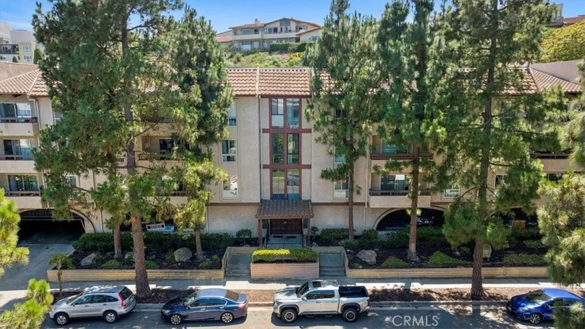 5718 Ravenspur Drive 202, Rancho Palos Verdes, California 90275