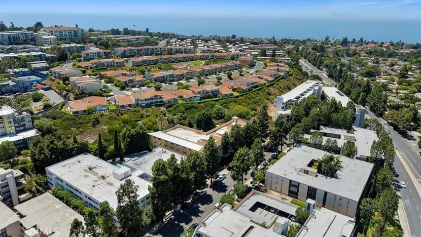 5718 Ravenspur Drive 202, Rancho Palos Verdes, California 90275