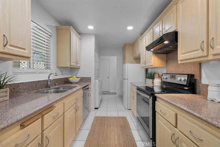 5718 Ravenspur Drive 202, Rancho Palos Verdes, California 90275