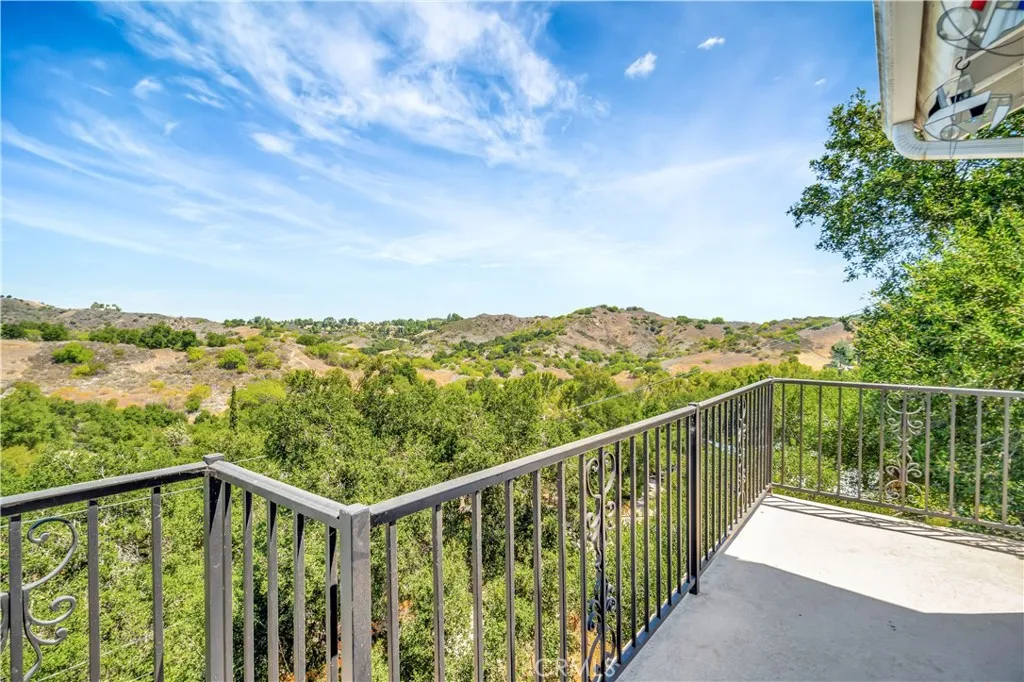 22011 Callado Way, Topanga, California 90290 home-pic-21