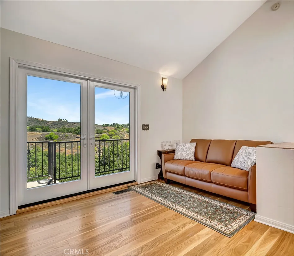 22011 Callado Way, Topanga, California 90290 home-pic-3
