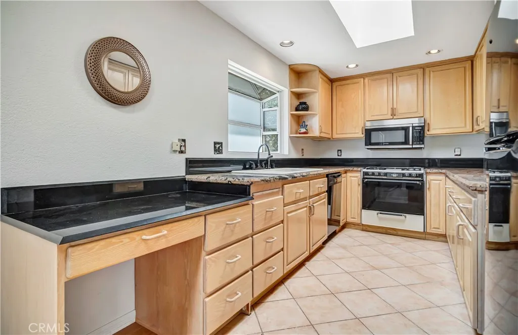22011 Callado Way, Topanga, California 90290 home-pic-7
