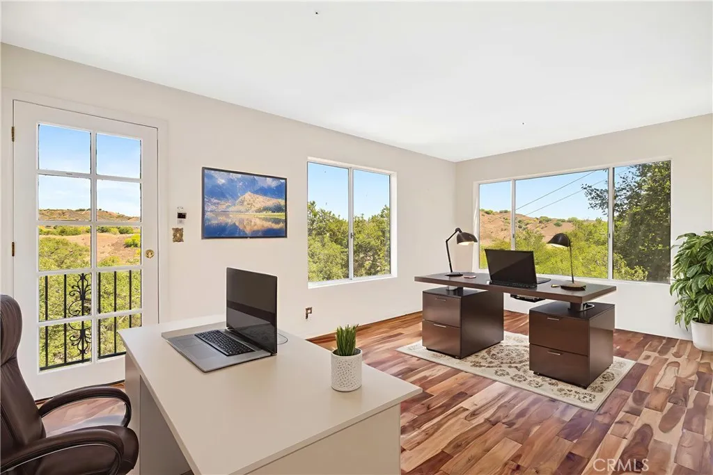 22011 Callado Way, Topanga, California 90290 home-pic-33