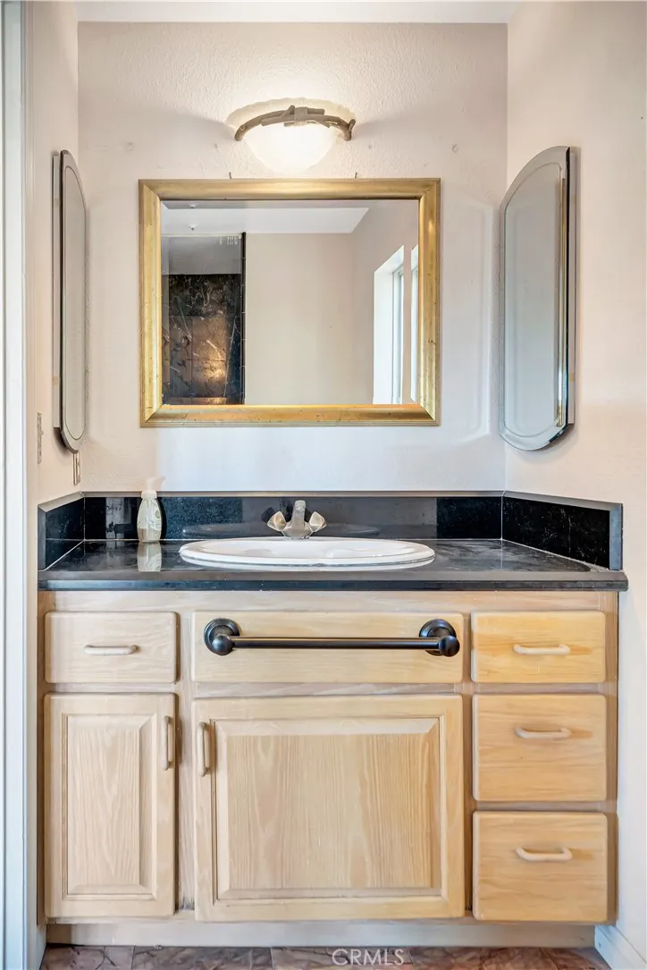 22011 Callado Way, Topanga, California 90290 home-pic-18
