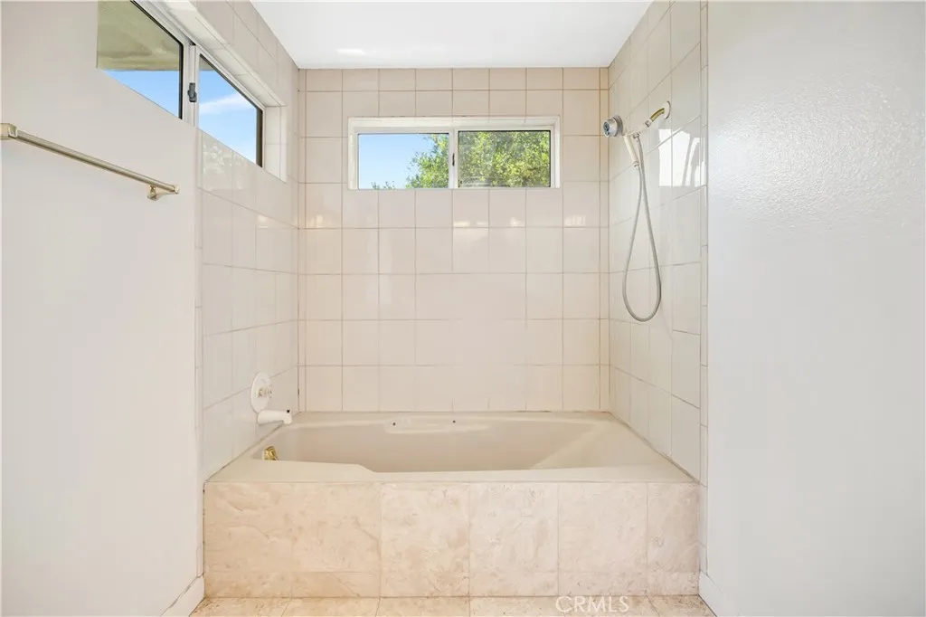 22011 Callado Way, Topanga, California 90290 home-pic-41