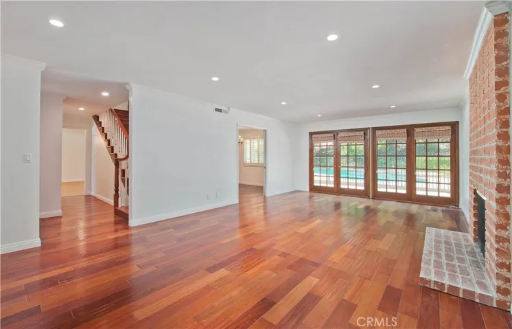 5819 Fairhaven Avenue, Woodland Hills, California 91367