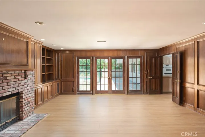 5819 Fairhaven Avenue, Woodland Hills, California 91367