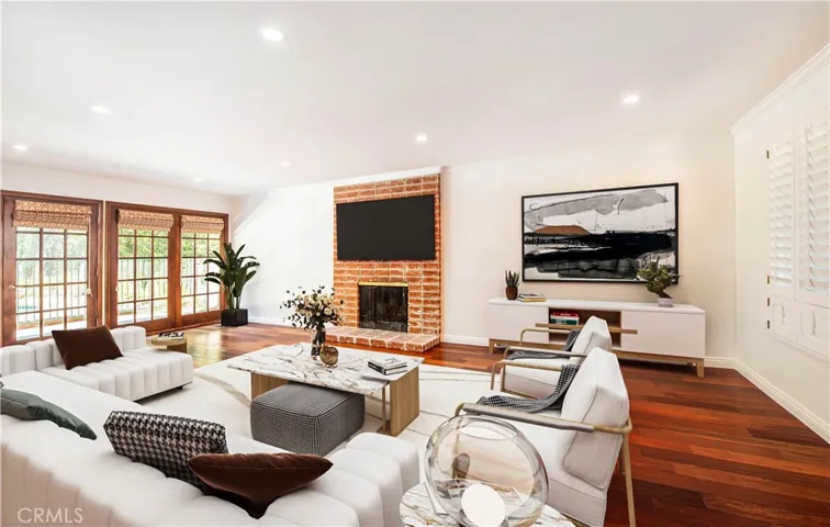5819 Fairhaven Avenue, Woodland Hills, California 91367