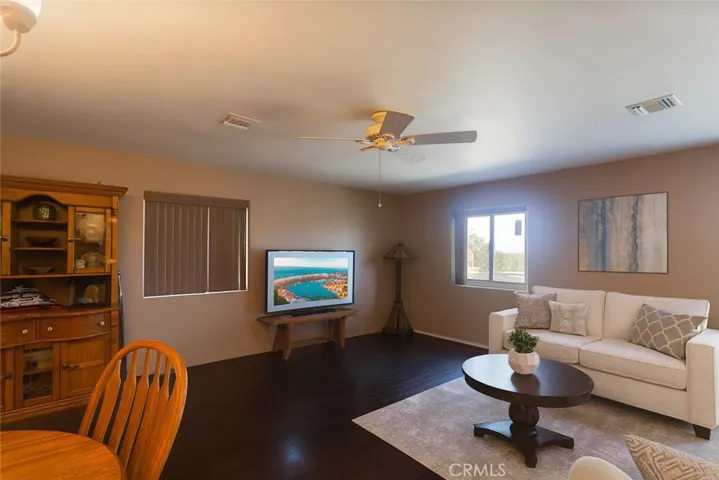 Living Room
Virtually Enhanced Photos