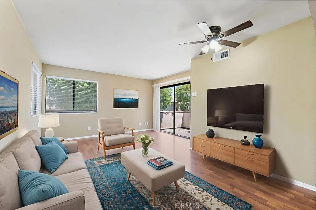 1313 Massachusetts Avenue 201, Riverside, California 92507 home-pic-7