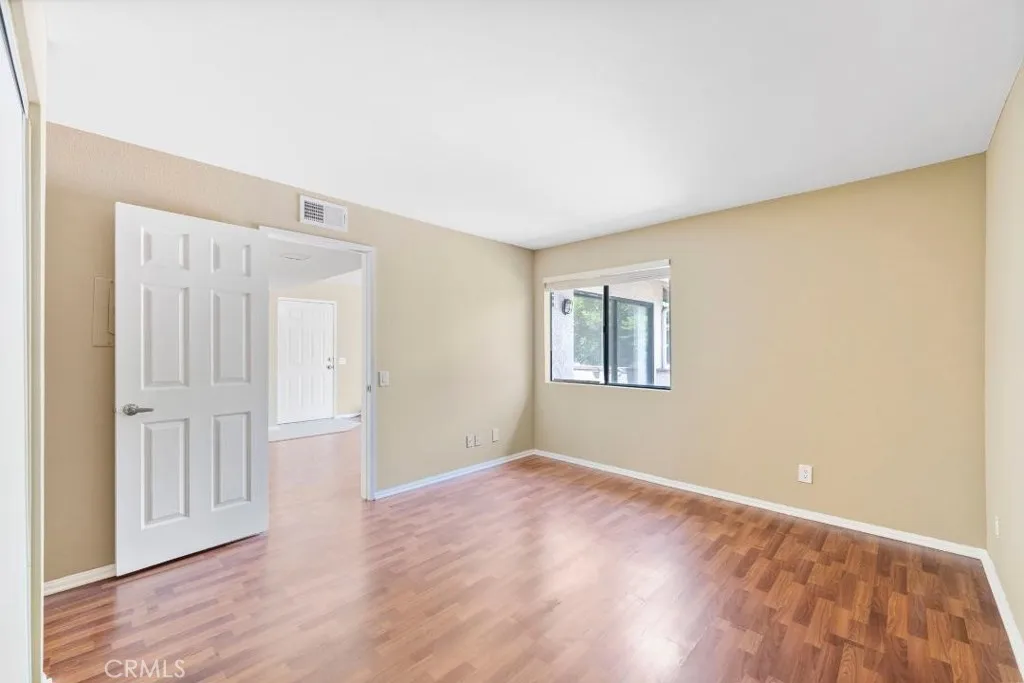 1313 Massachusetts Avenue 201, Riverside, California 92507 home-pic-5